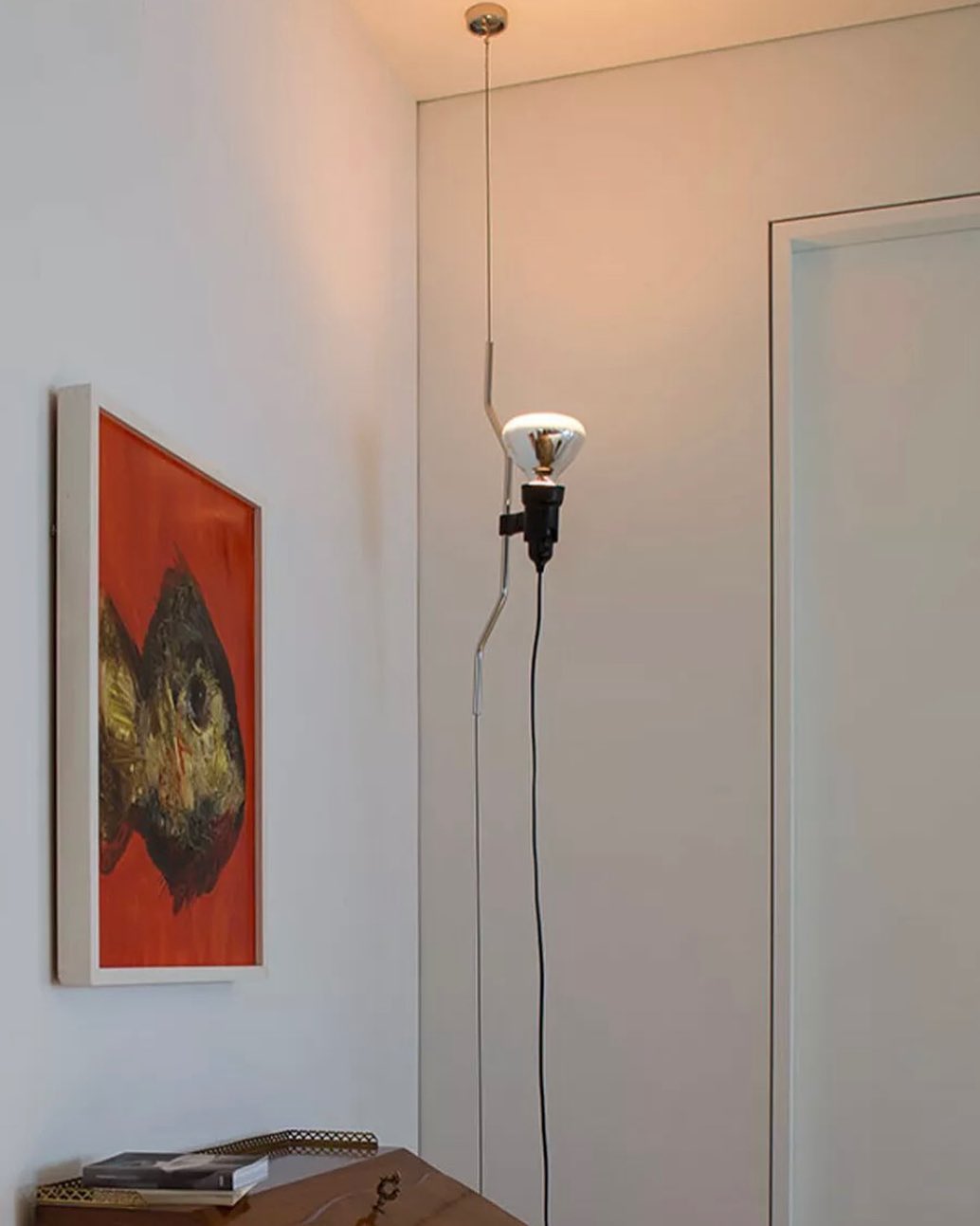 Lampada a Cavo Tensionato da Pavimento a Soffitto – Faro Regolabile
