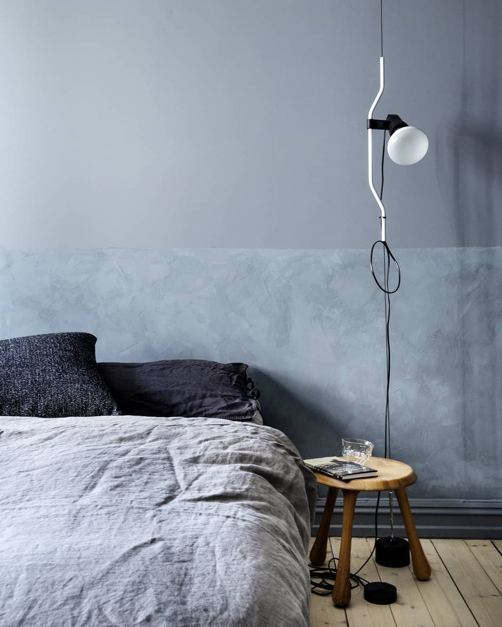 Lampada a Cavo Tensionato da Pavimento a Soffitto – Faro Regolabile