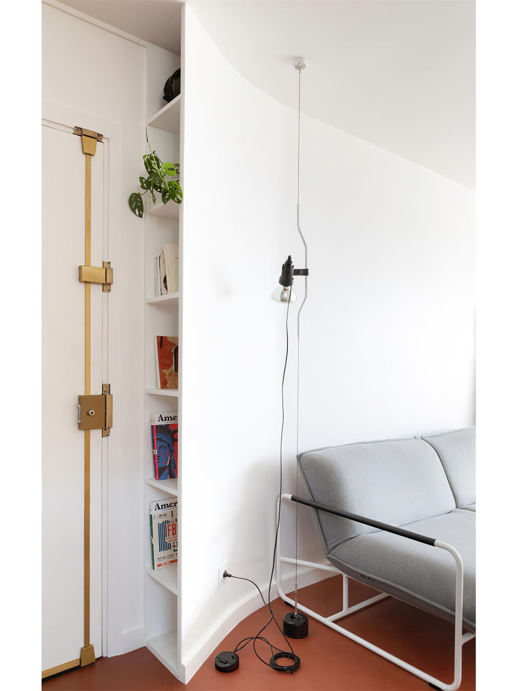 Lampada a Cavo Tensionato da Pavimento a Soffitto – Faro Regolabile