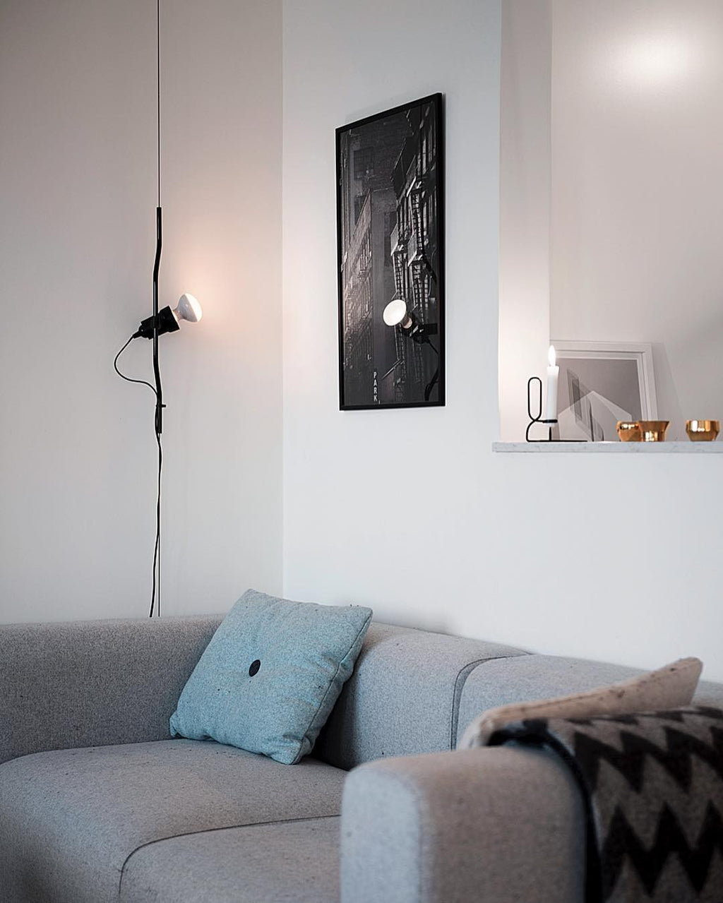Lampada a Cavo Tensionato da Pavimento a Soffitto – Faro Regolabile