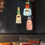 Lampada a sospensione in vetro colorato pastello con paralume a campana