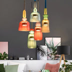 Lampada a sospensione in vetro colorato pastello con paralume a campana