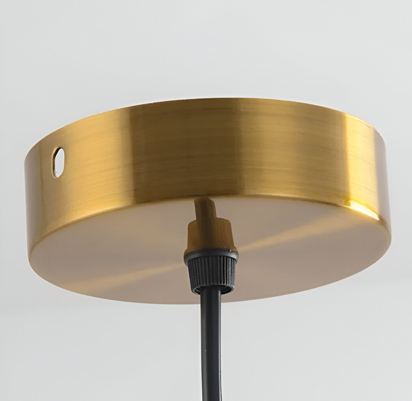 Lampada a sospensione in vetro colorato pastello con paralume a campana
