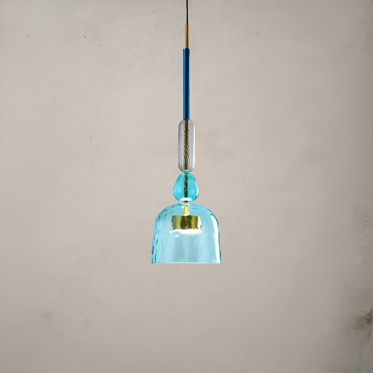 Lampada a sospensione in vetro colorato pastello con paralume a campana