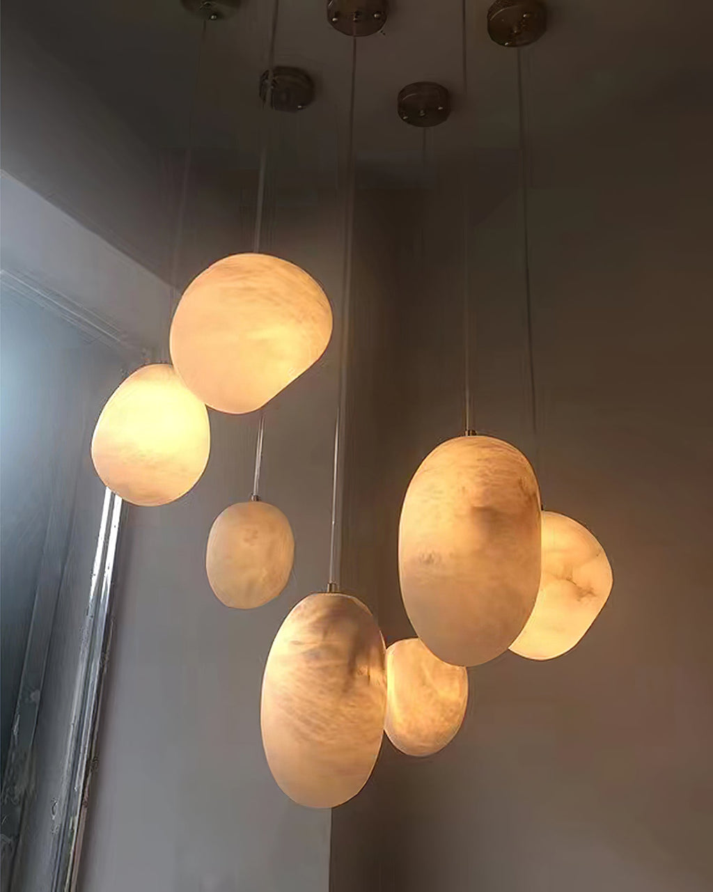 Lampada a sospensione Pebbles in Alabastro