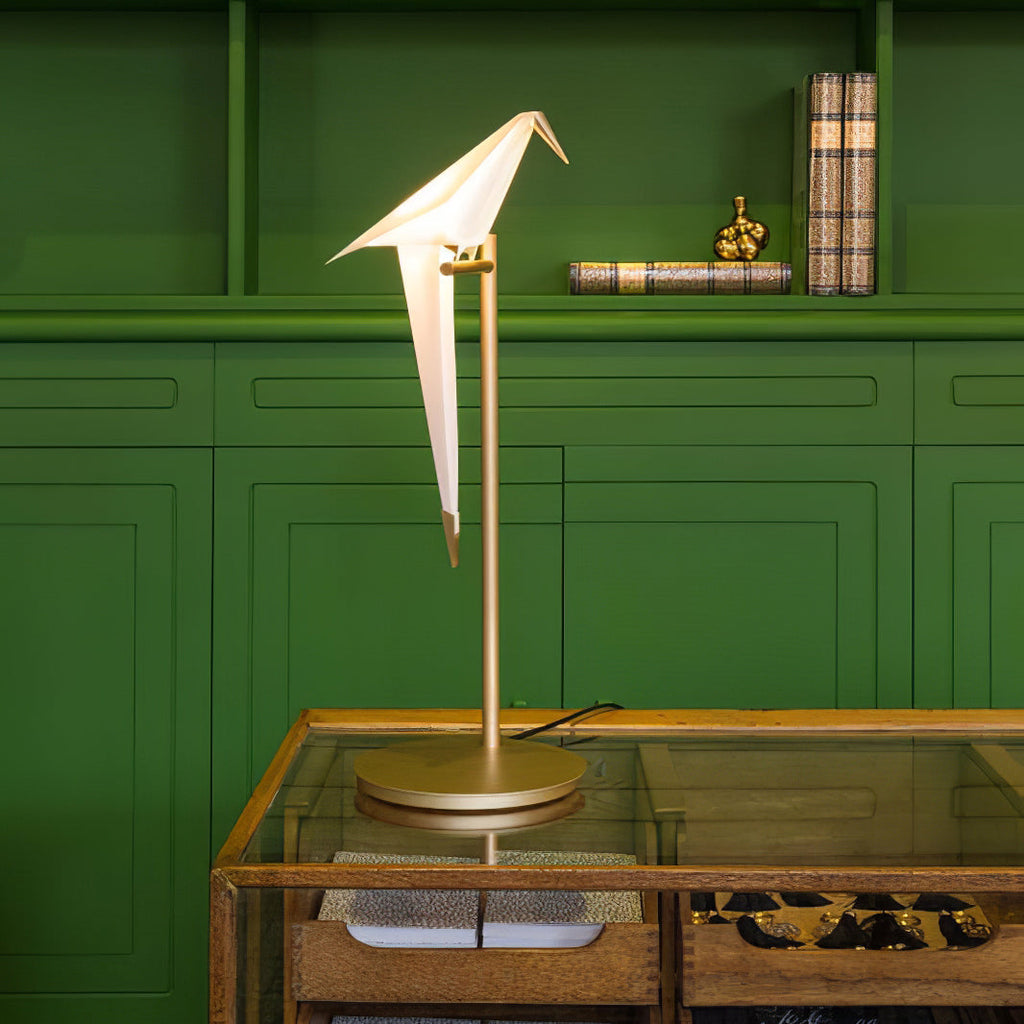 Lampada da Tavolo a Forma di Gru di Carta