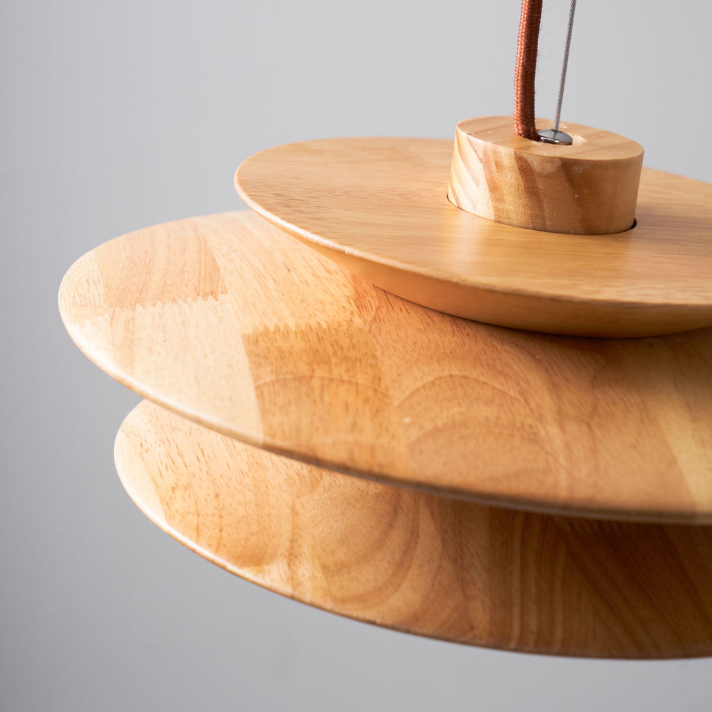Lampada a sospensione in legno a disco Cascade
