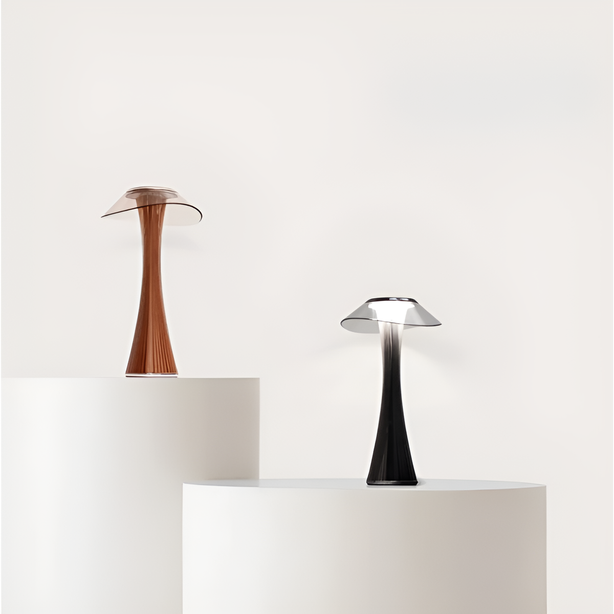 Lampada da Tavolo Gior - Ricaricabile Lampada da Notte in Cristallo Italiano con Smart Touch