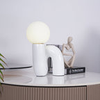 Lampada da Tavolo Giocosa a Forma di N