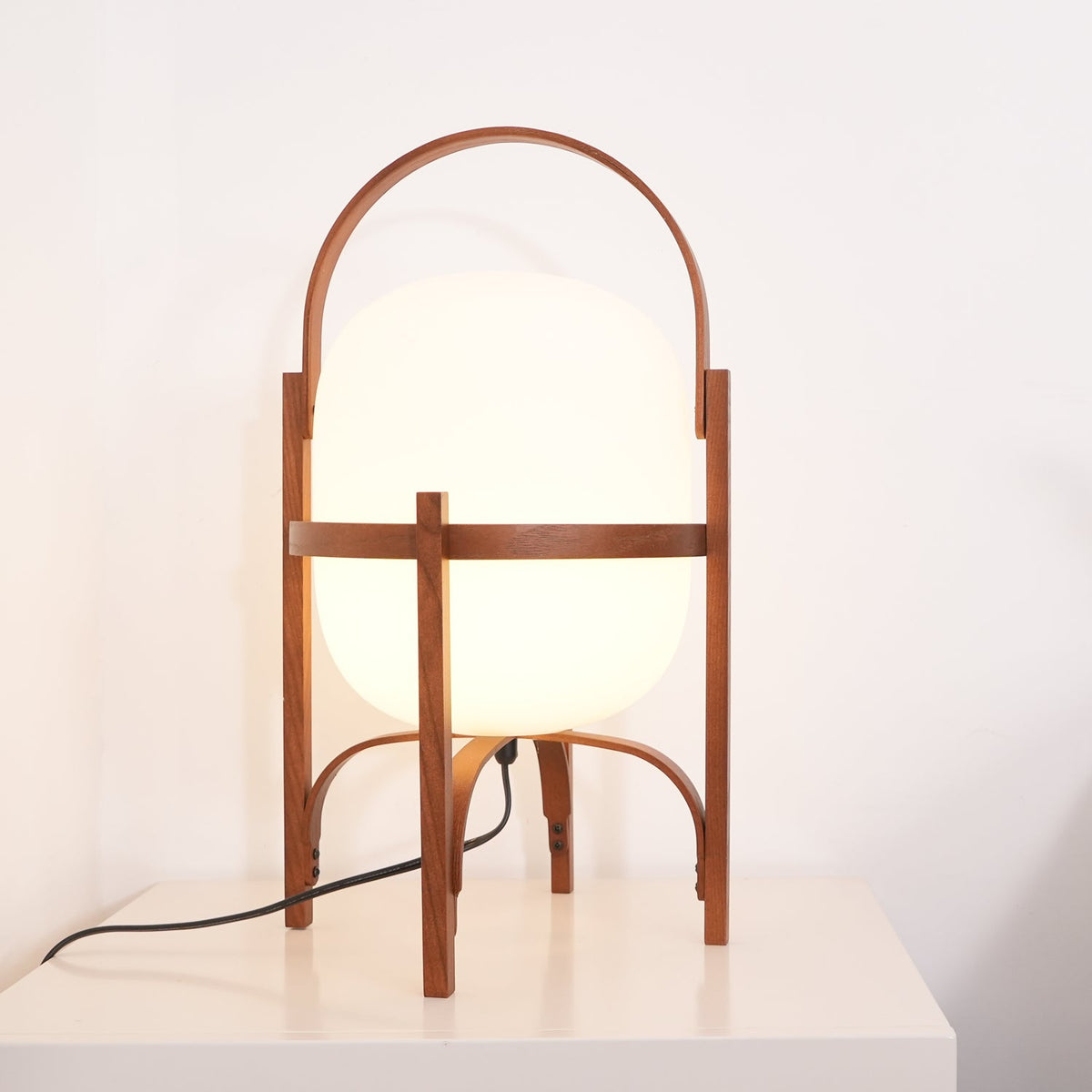 Lampada da Tavolo in Vetro a Forma di Lanterna Portatile