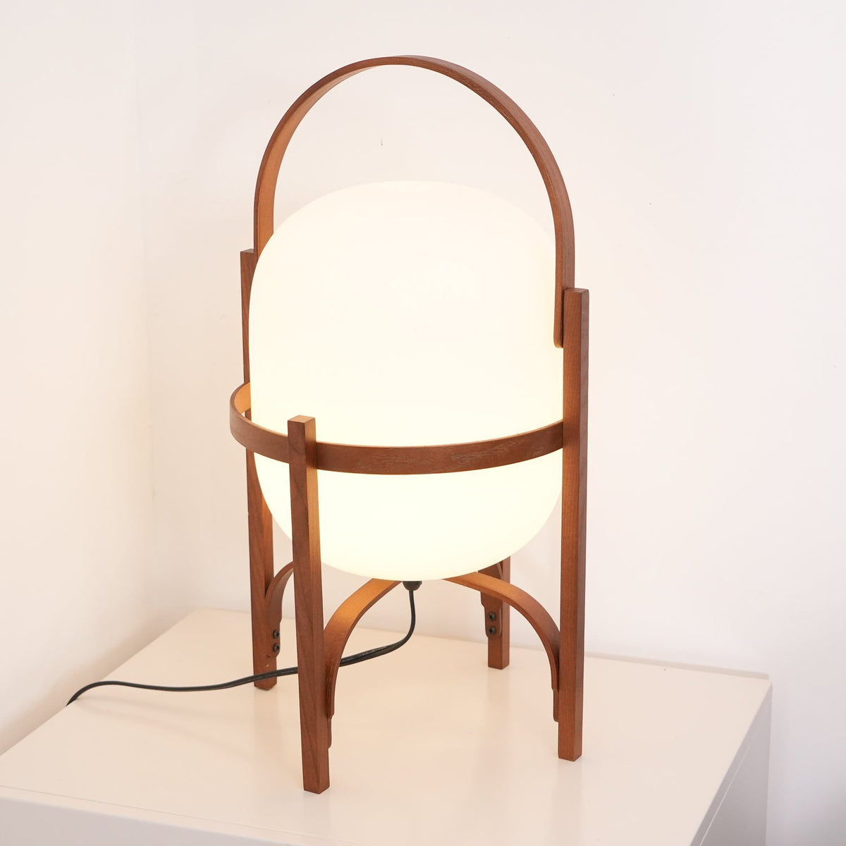 Lampada da Tavolo in Vetro a Forma di Lanterna Portatile