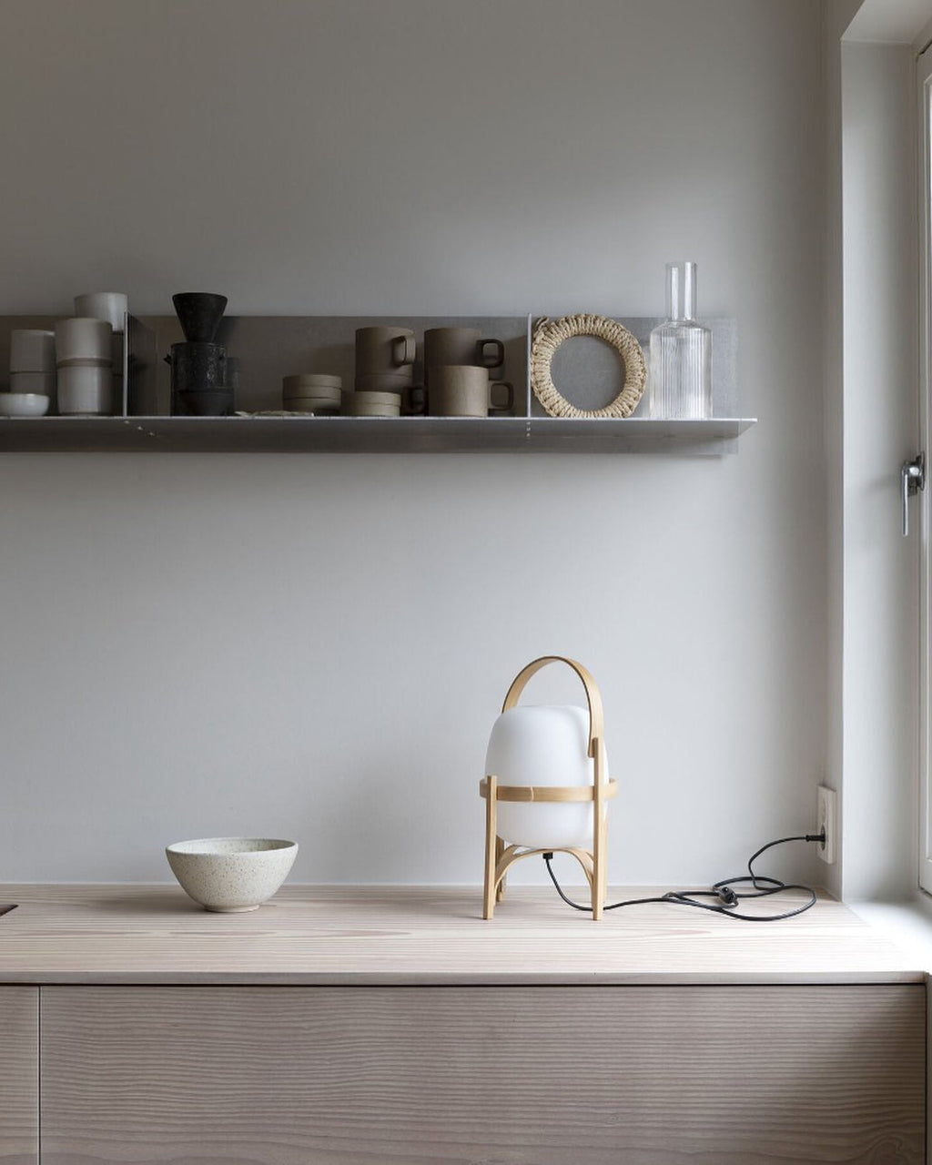 Lampada da Tavolo in Vetro a Forma di Lanterna Portatile