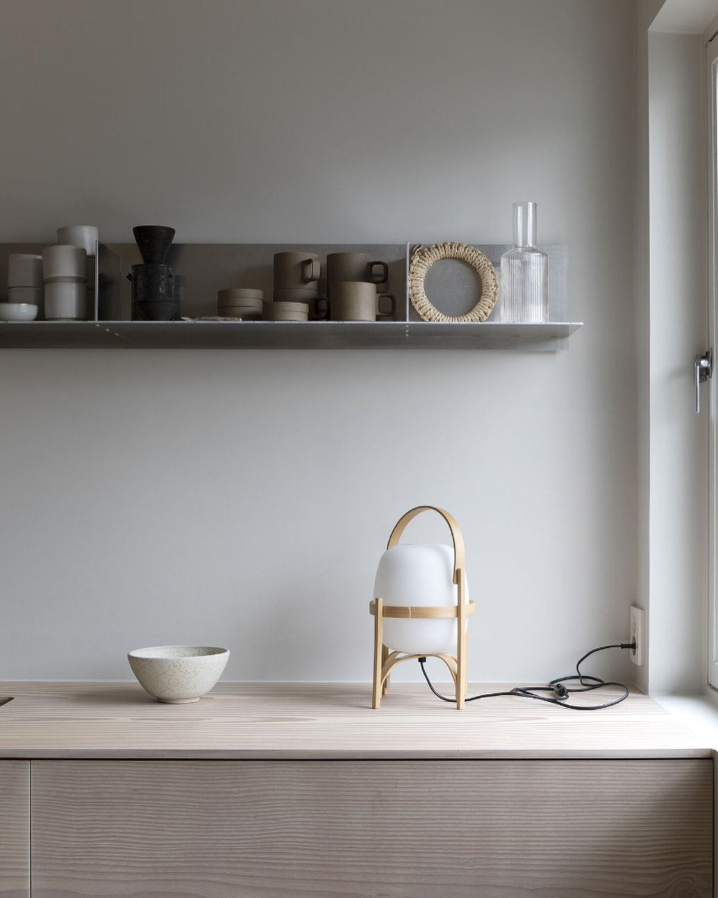 Lampada da Tavolo in Vetro a Forma di Lanterna Portatile