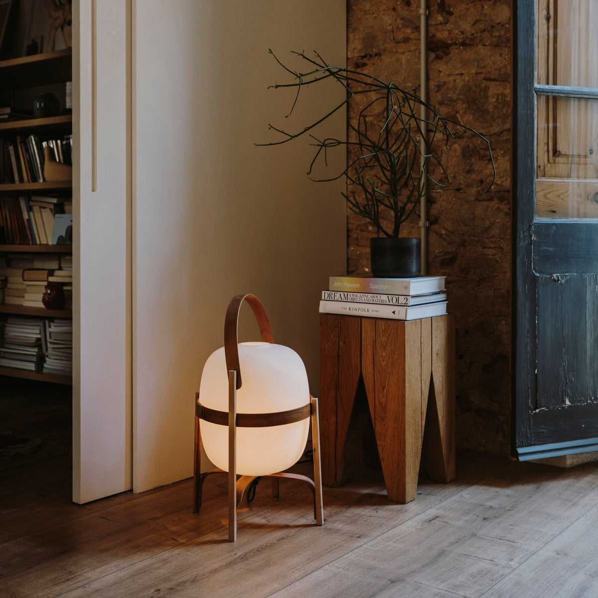 Lampada da Tavolo in Vetro a Forma di Lanterna Portatile