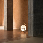 Lampada da Tavolo in Vetro a Forma di Lanterna Portatile