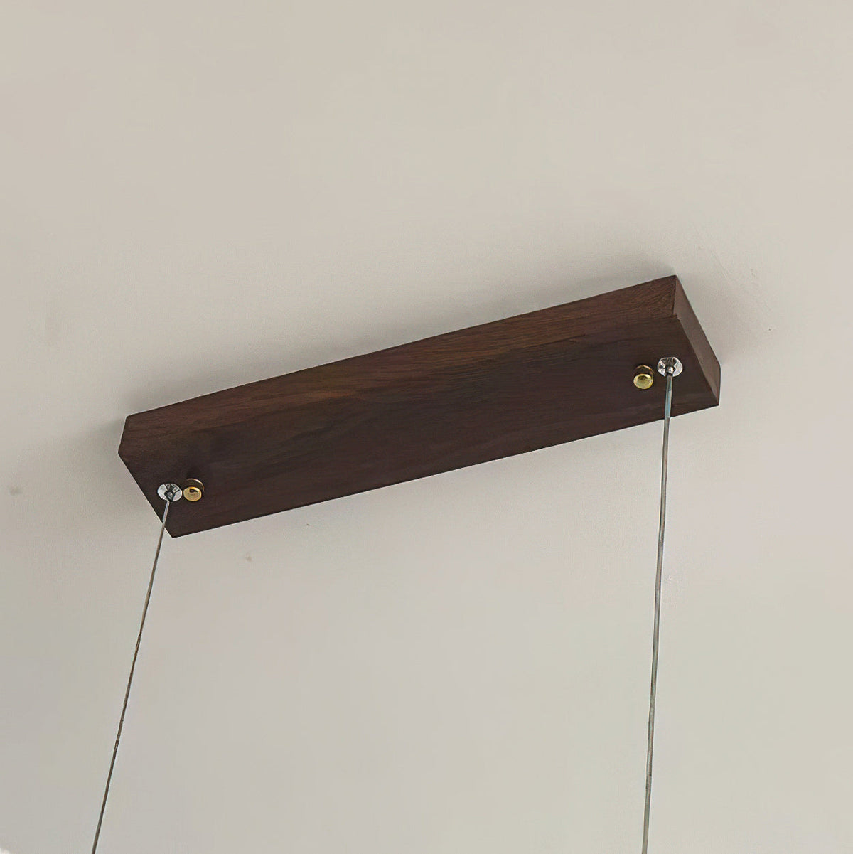 Lampada a sospensione lineare Camur