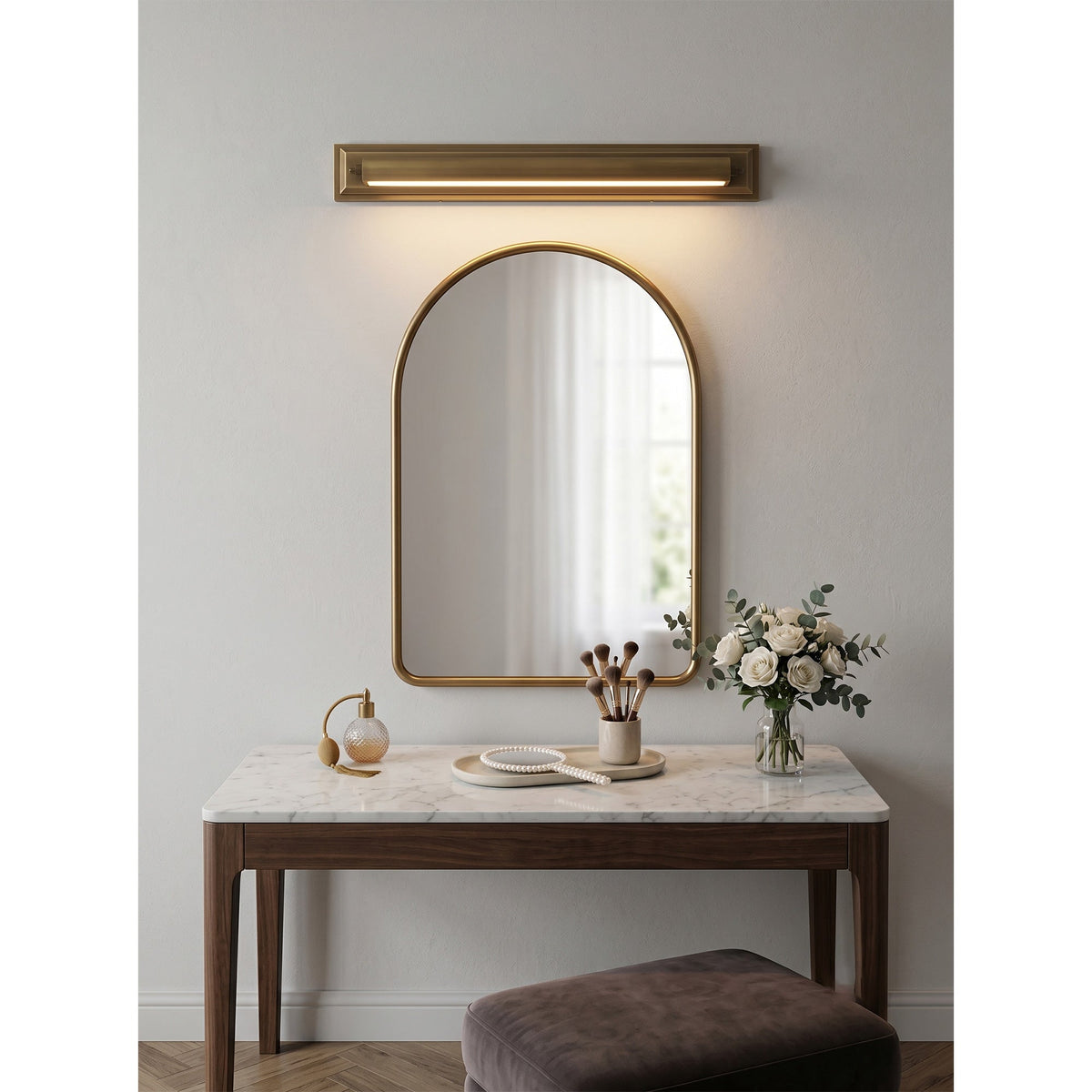 Applique da Parete in Ottone Callahan