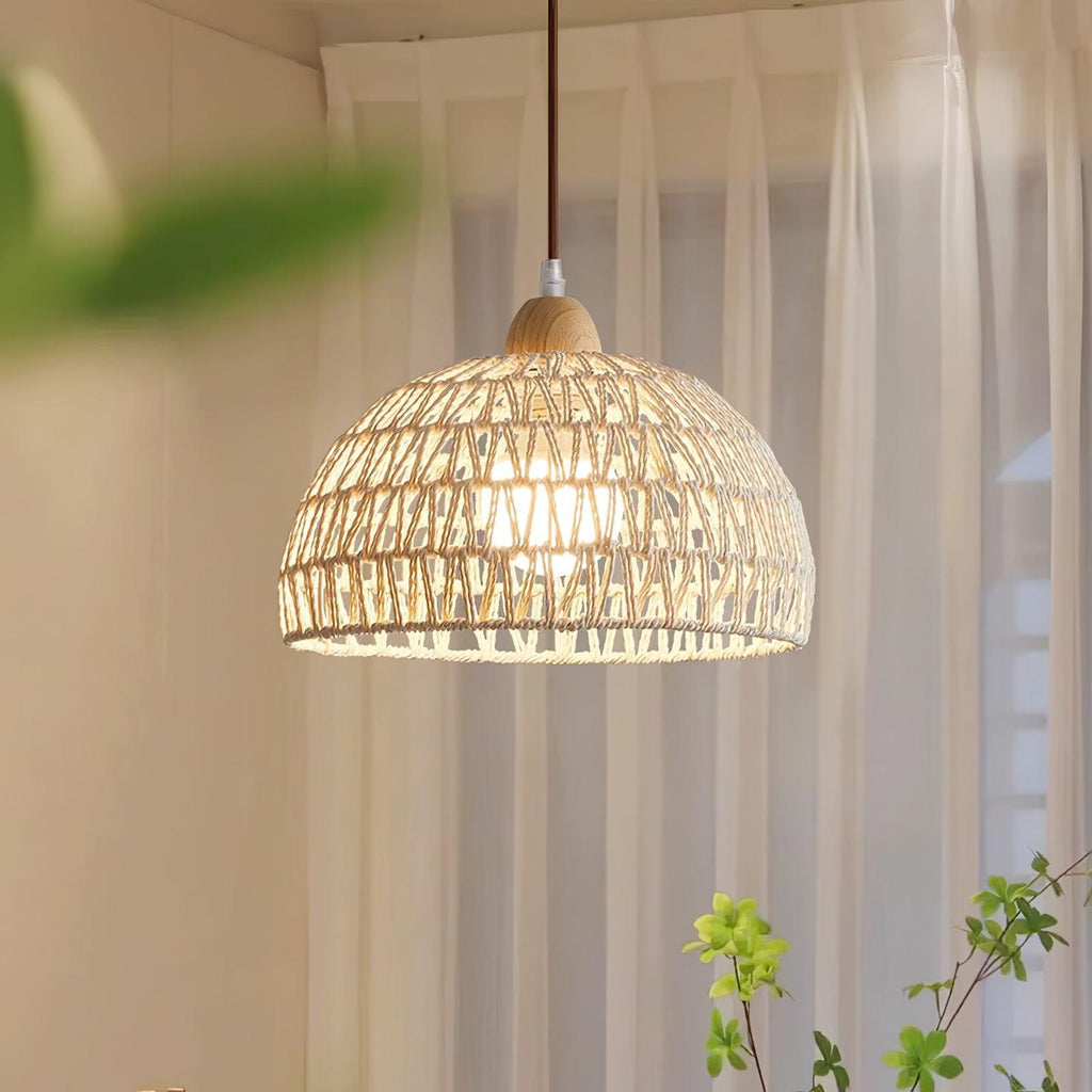 Lampada a sospensione ad arco in rattan
