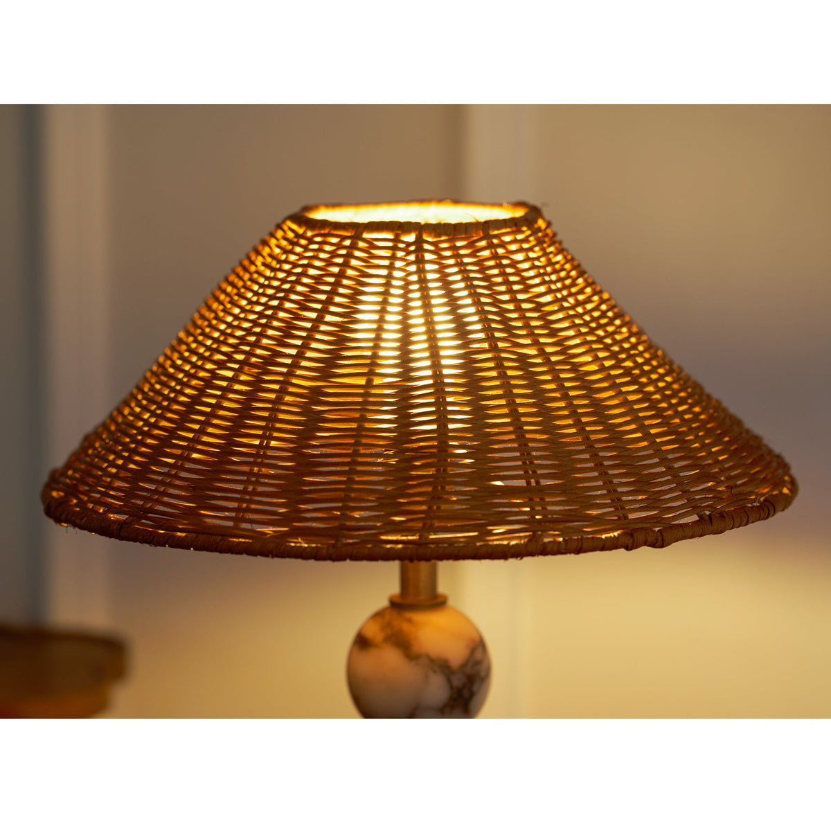 Lampada da Tavolo in Marmo Rattan