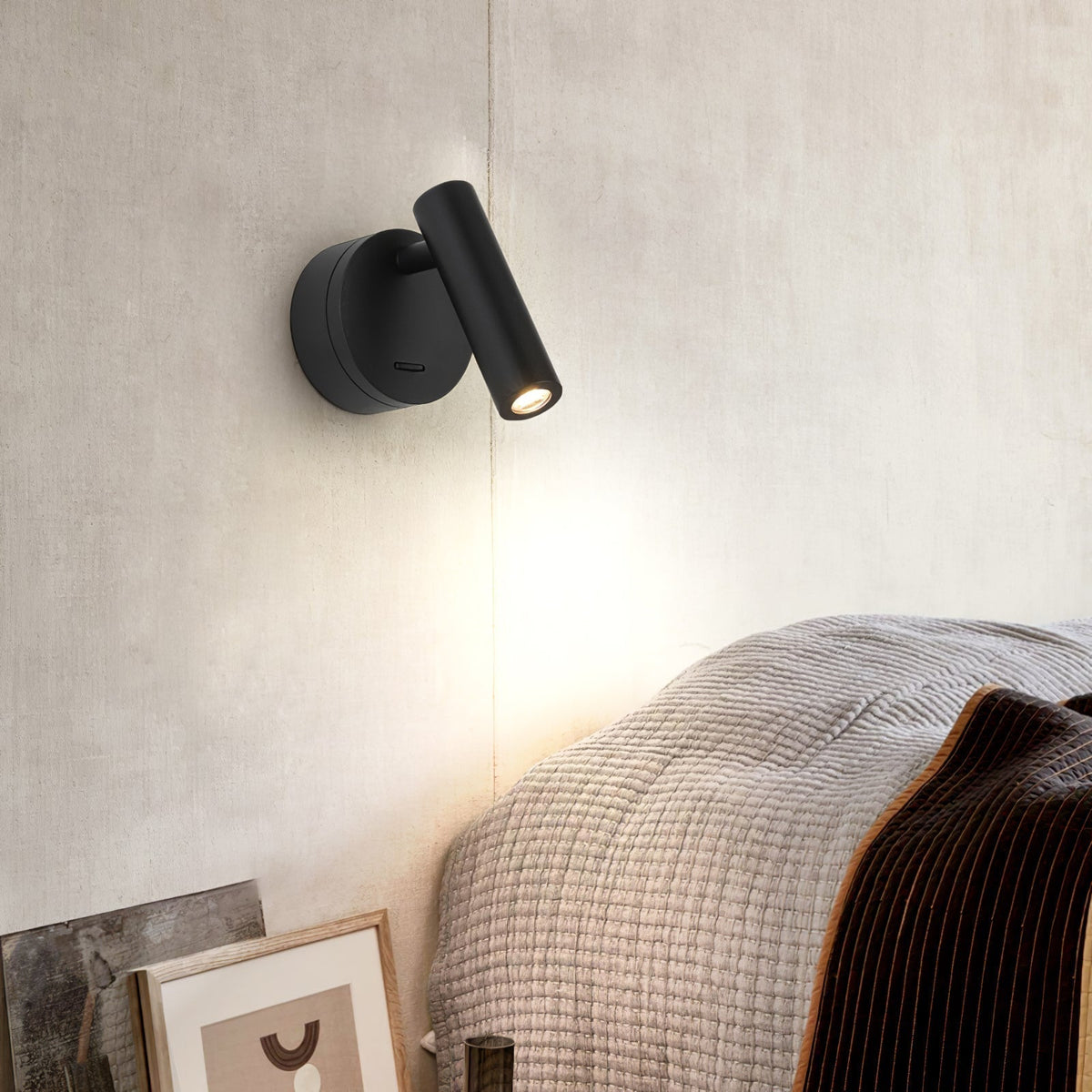 Adela Applique Art Premium LED per Lettura Camera da Letto Moderna