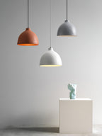 Lampada a sospensione in resina