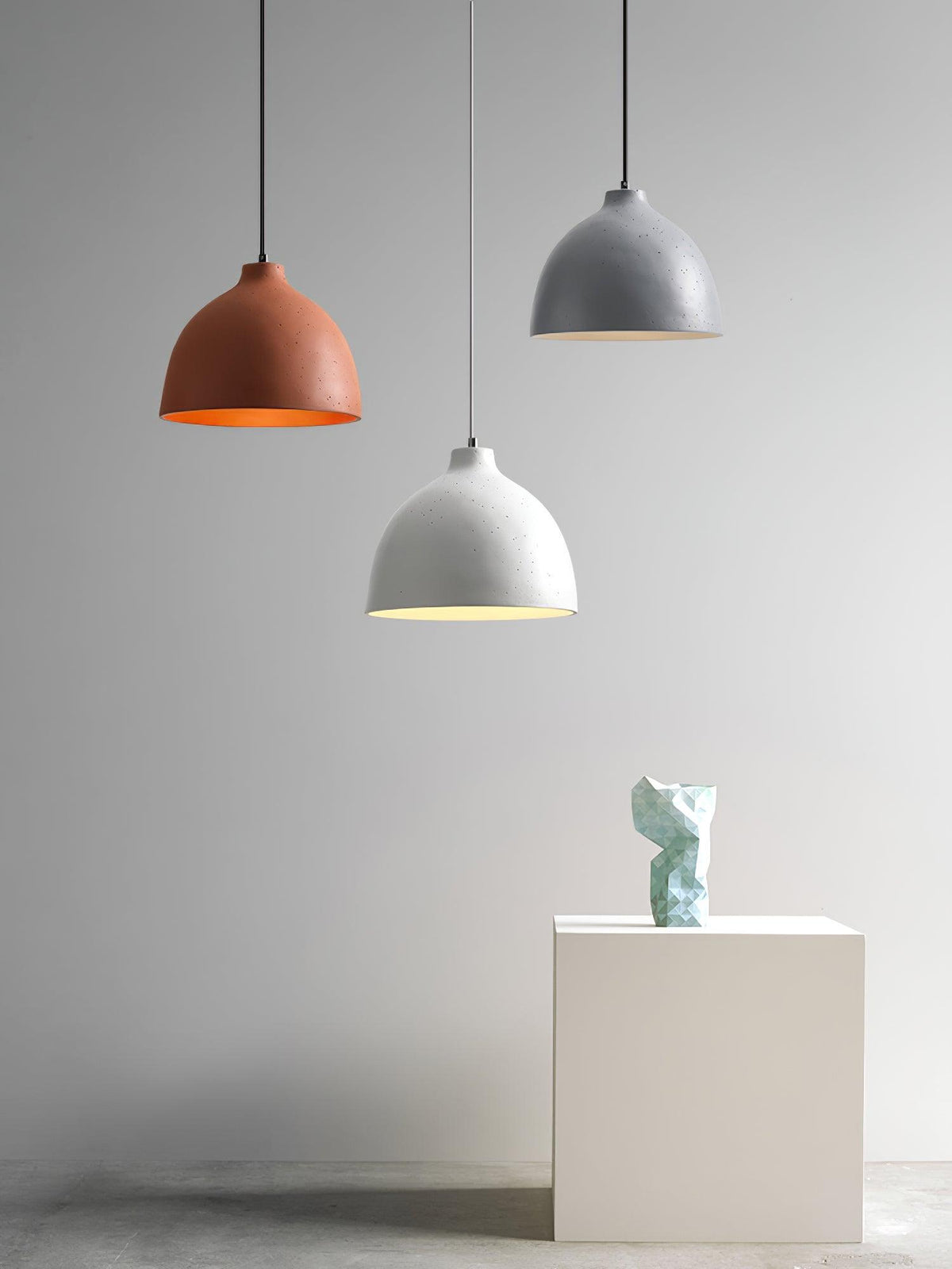 Lampada a sospensione in resina