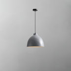 Lampada a sospensione in resina