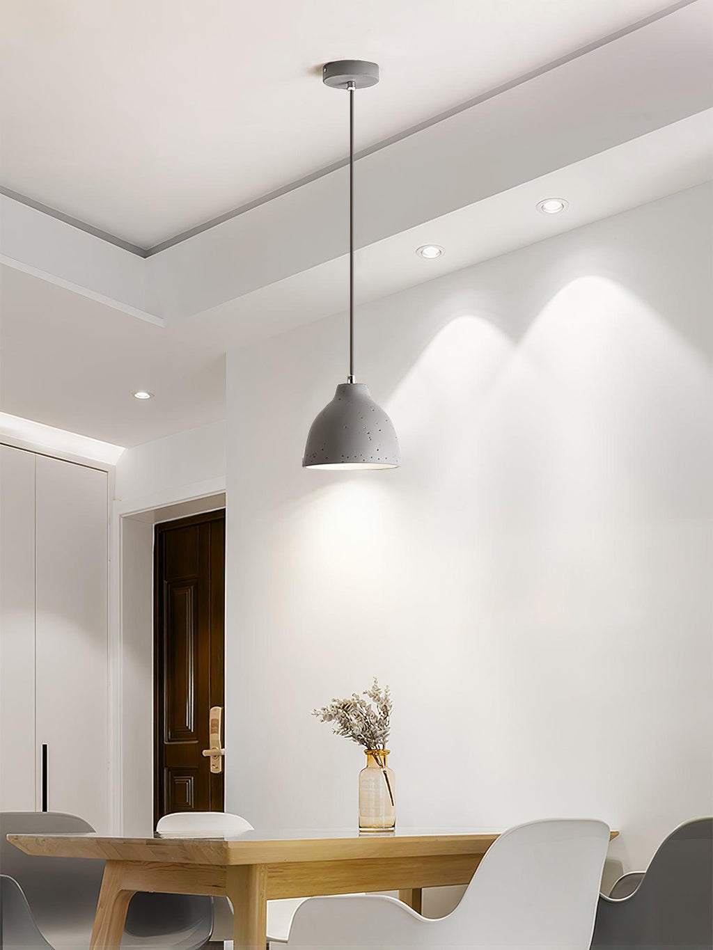 Lampada a sospensione in resina