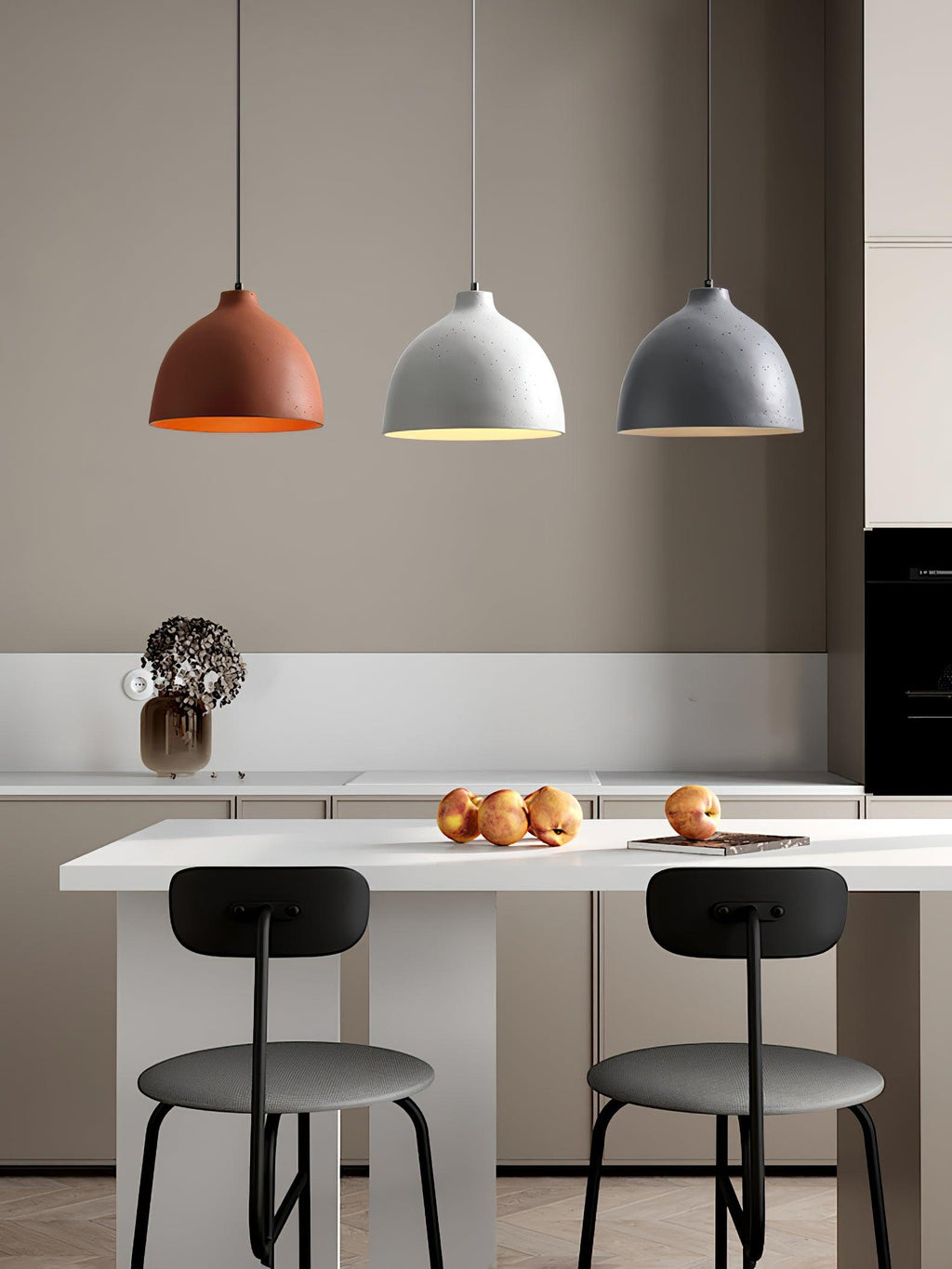 Lampada a sospensione in resina