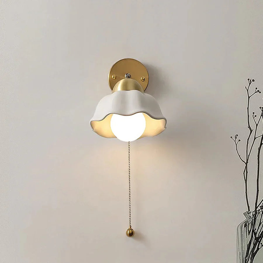 Lampada da Parete Semplice in Ceramica Medievale
