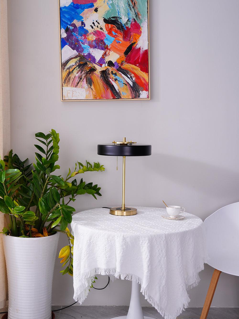 Lampada da tavolo Revolve