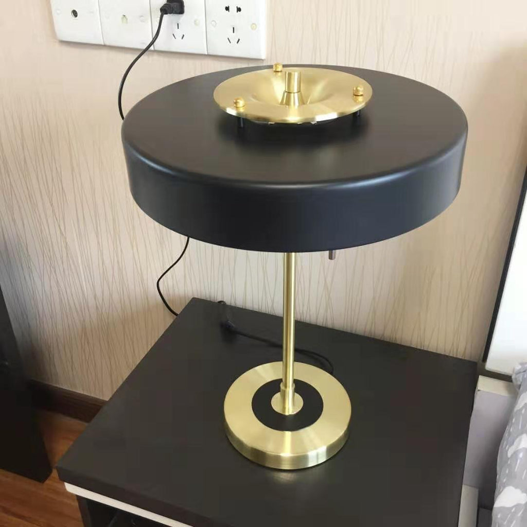 Lampada da tavolo Revolve