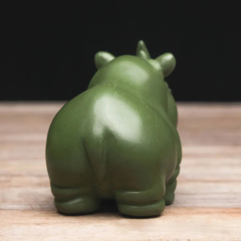 Decorazione in Argilla Rhino per il Tè Sophia