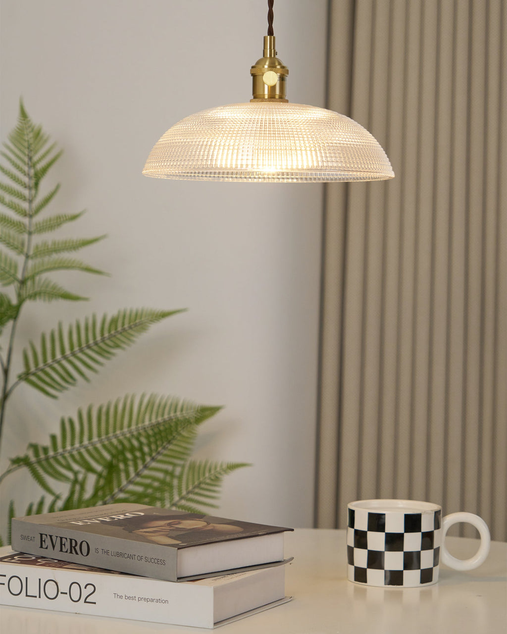 Lampada a sospensione a spirale rigata