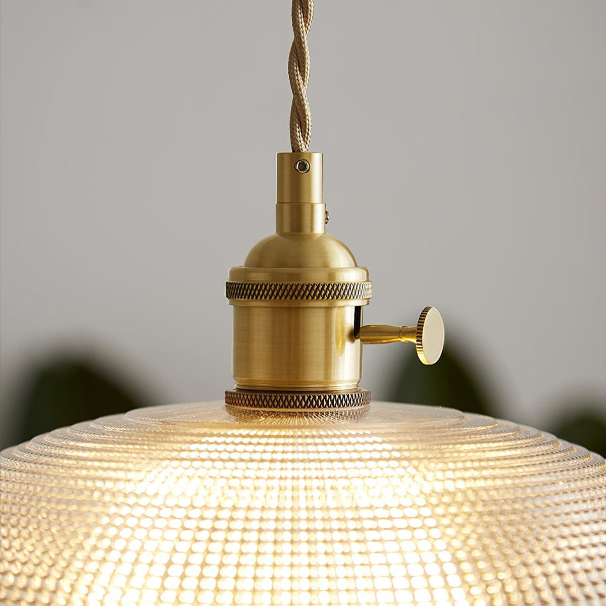 Lampada a sospensione a spirale rigata