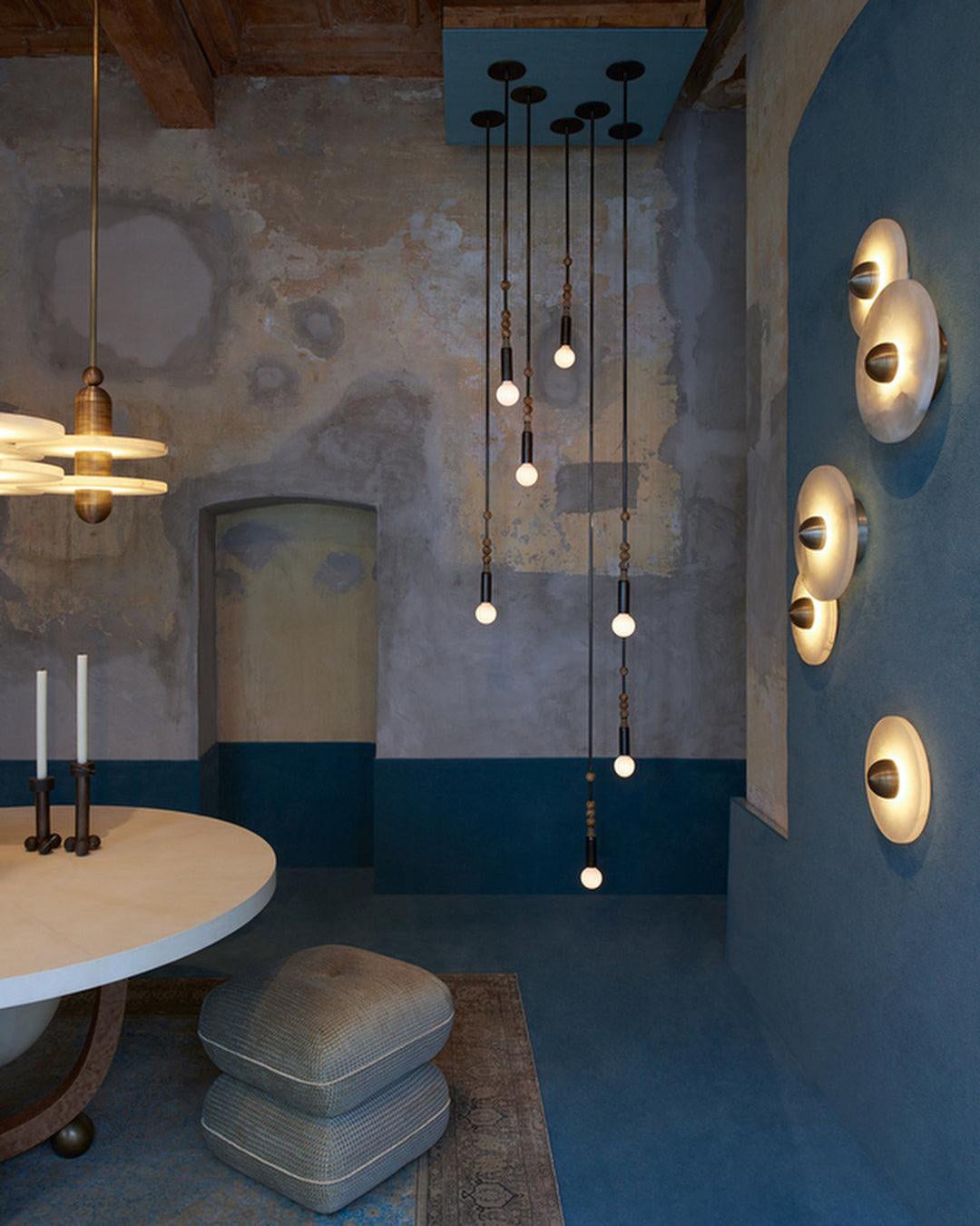Lampada da Parete Rotonda in Alabastro con Finitura in Ottone