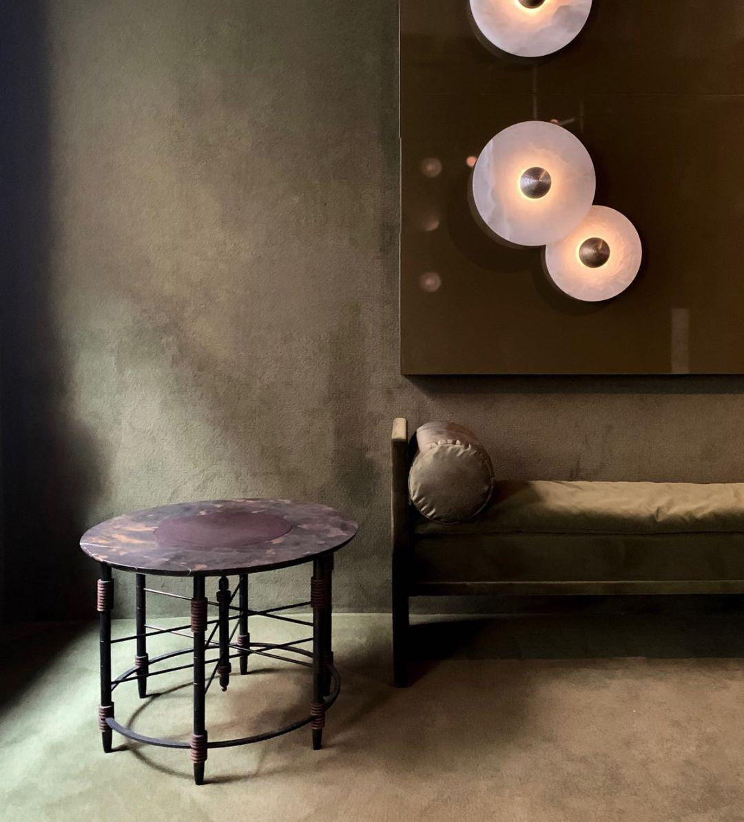 Lampada da Parete Rotonda in Alabastro con Finitura in Ottone