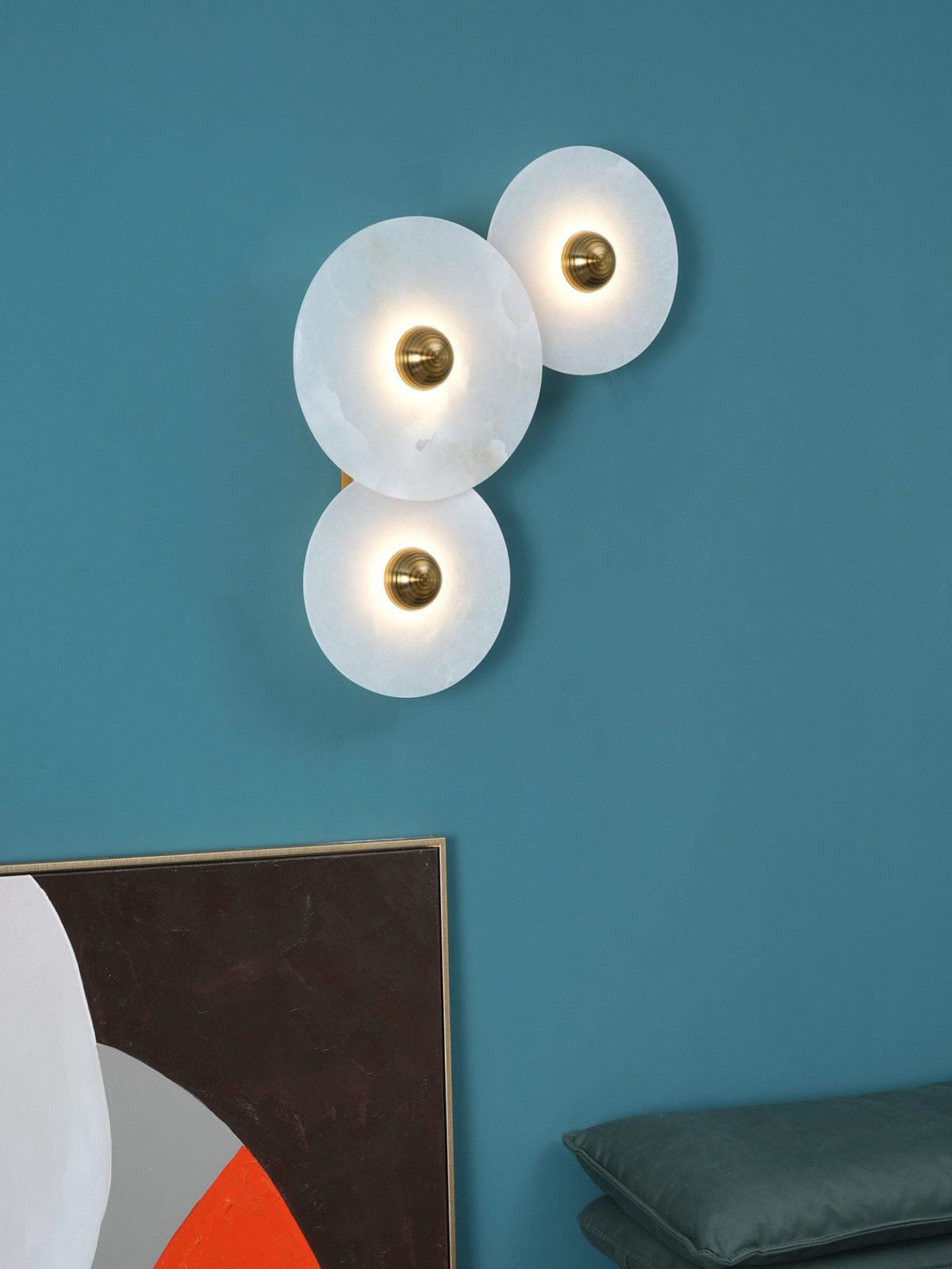 Lampada da Parete Rotonda in Alabastro con Finitura in Ottone