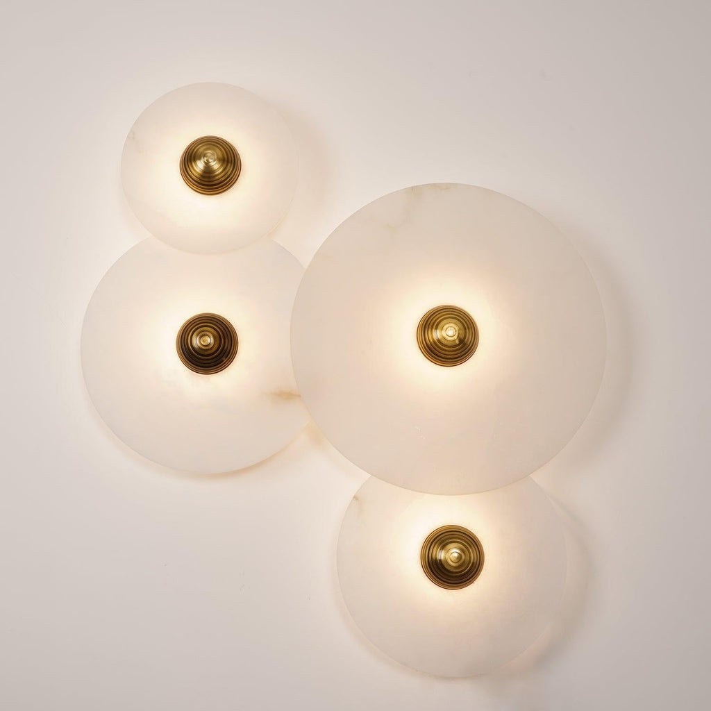Lampada da Parete Rotonda in Alabastro con Finitura in Ottone
