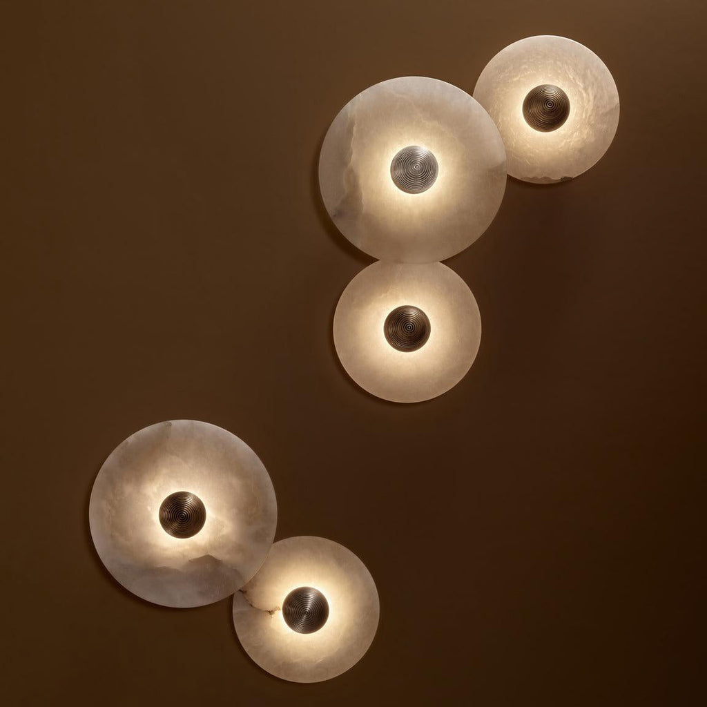 Lampada da Parete Rotonda in Alabastro con Finitura in Ottone