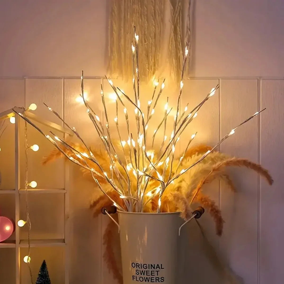 Illuminazione Natalizia LED per Interni ed Esterni – Decorazione Natalizia a Risparmio Energetico