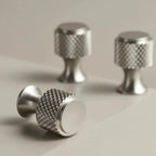 Manopole Kairi con Intaglio a Diamante