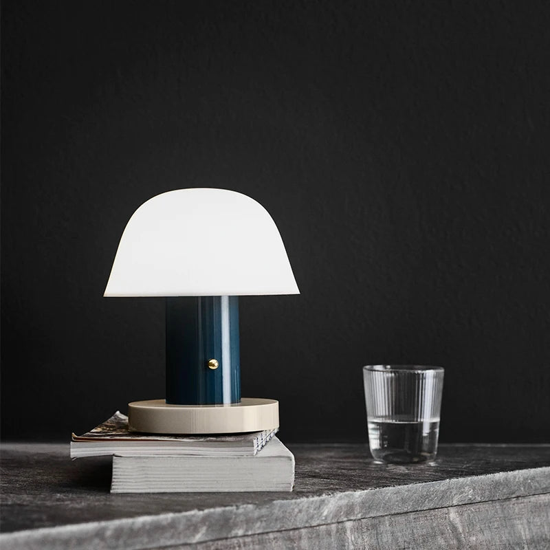 MushroomGlow - Lampada da tavolo ricaricabile con luminosità regolabile