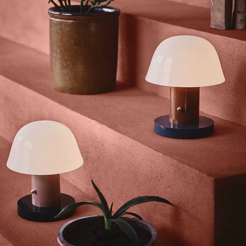 MushroomGlow - Lampada da tavolo ricaricabile con luminosità regolabile