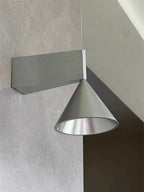 LumoCone Lampada da Parete Minimalista Italiana