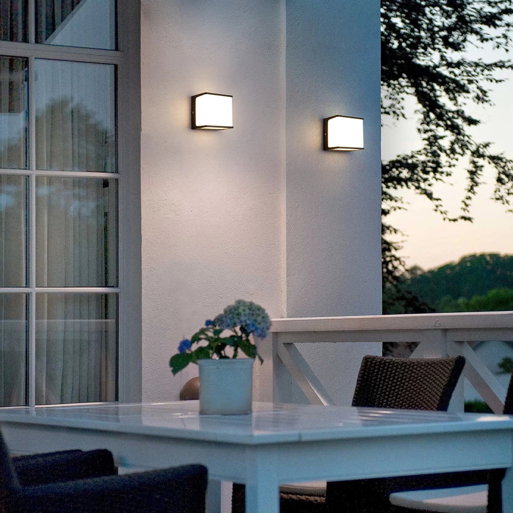 AeroCube Illuminazione da Parete Esterno | LED Moderno Impermeabile