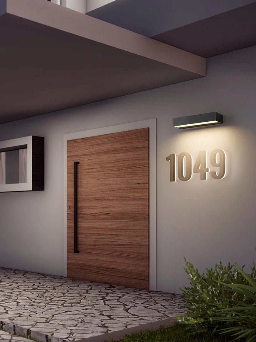 LumiStrip Pro – Lampada da Parete LED Impermeabile per Esterni