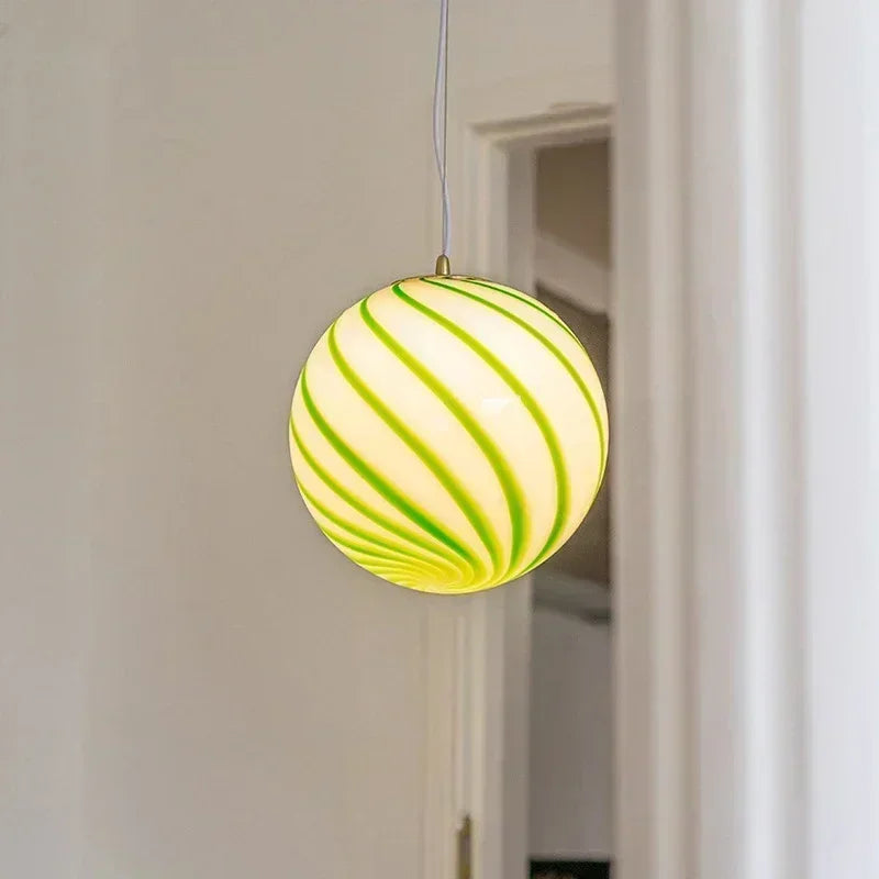Lampada a Sospensione con Sfera di Vetro Colorata