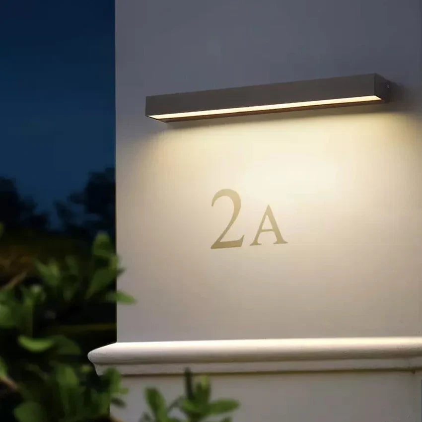 LumiStrip Pro – Lampada da Parete LED Impermeabile per Esterni
