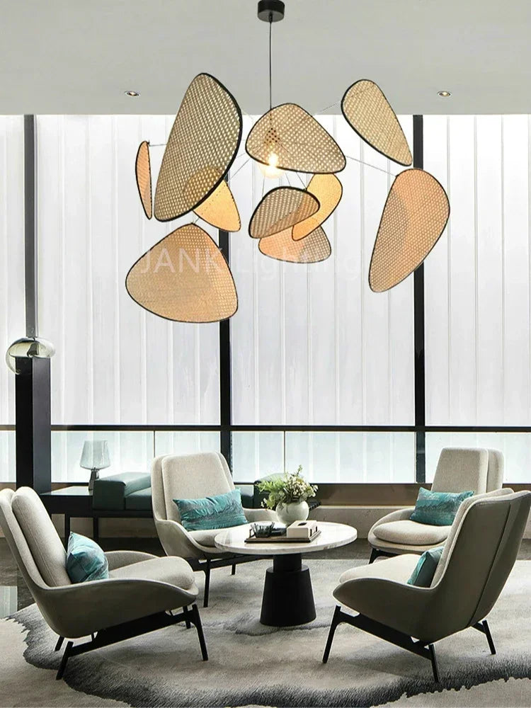 Lampadario in rattan e bambù dal design moderno